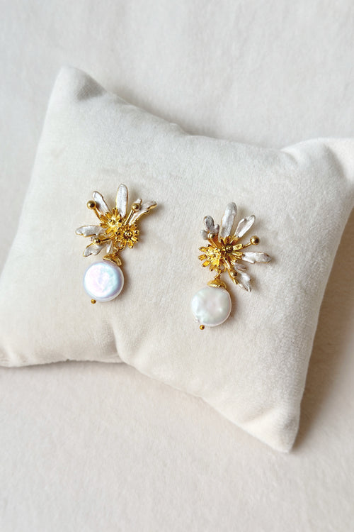 Figmenterie Flowerburst Pearl Drop Studs