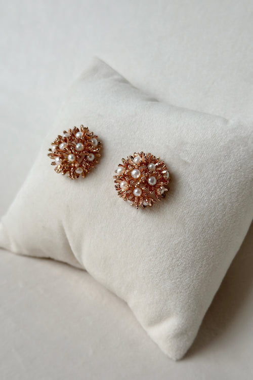 Figmenterie Sunshine mini pearl studs
