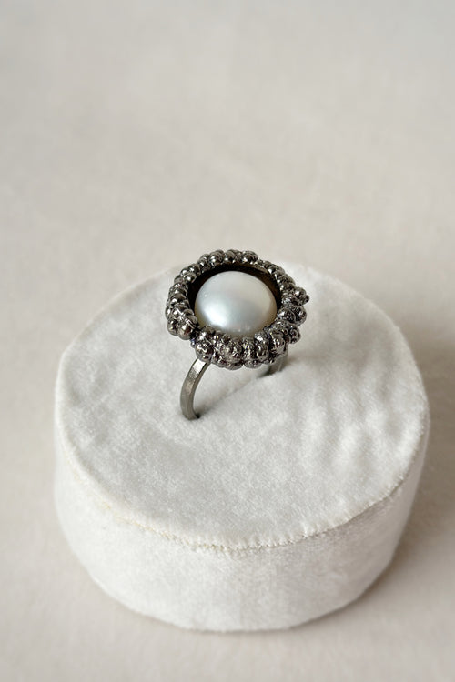 Figmenterie Reef Pearl Ring