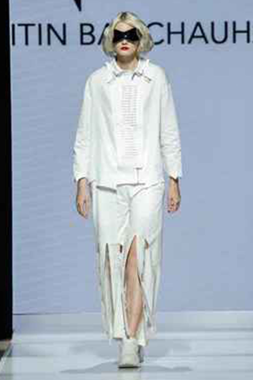 NBC WHITE PANTS (SS-25-07)