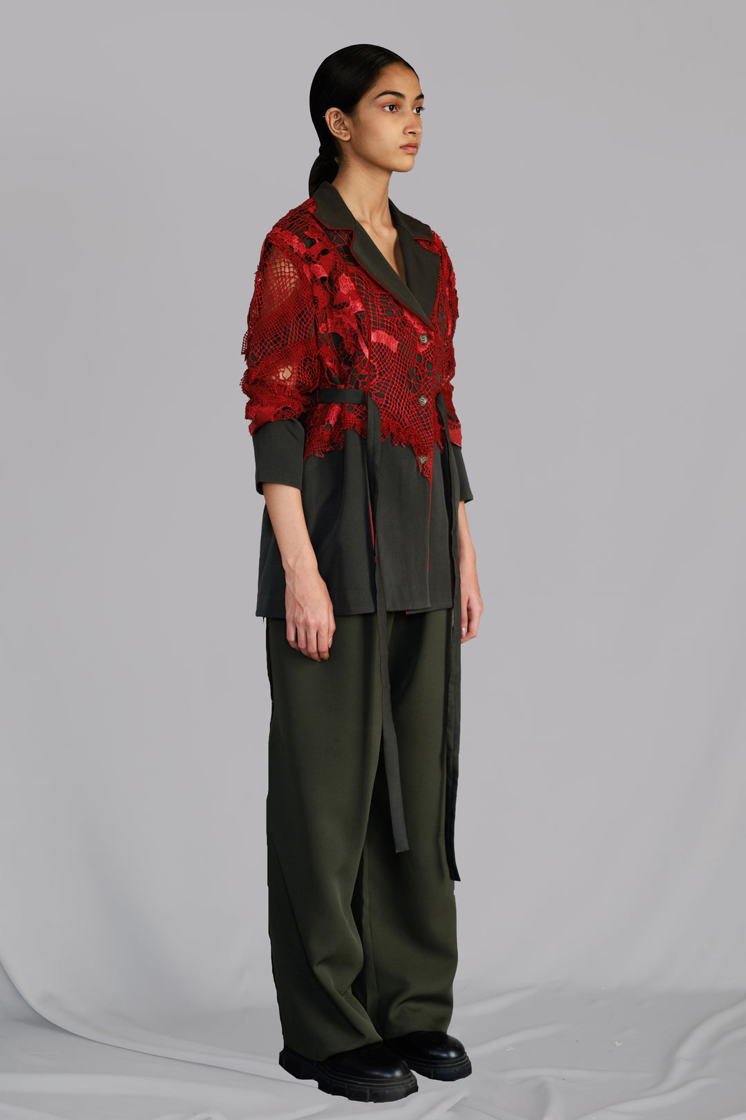 Red map embroidery coat set