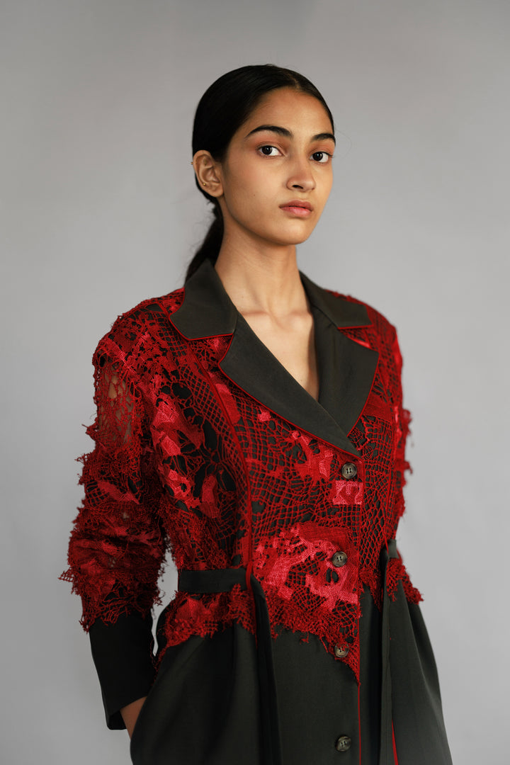 Red map embroidery coat dress