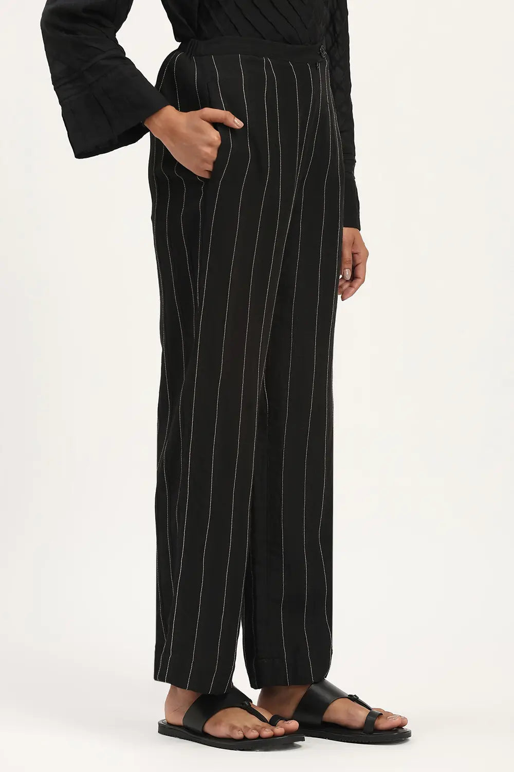 Pleated Linen Trouser