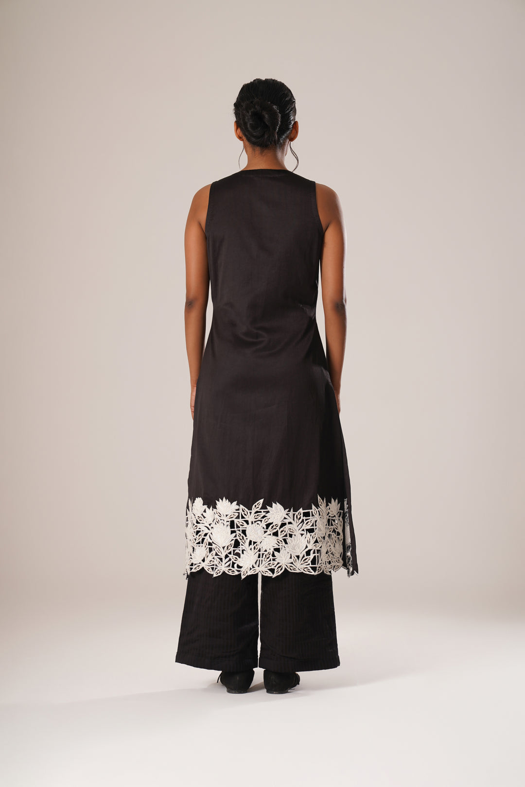 Noir Flora Kurta