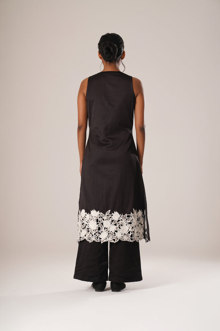Noir Flora Kurta