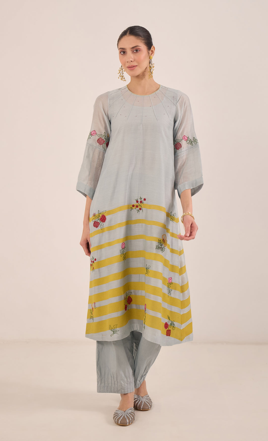 Chinar: Chanderi Floral Embroidery With Stripes Kurta Set - Powder Blue