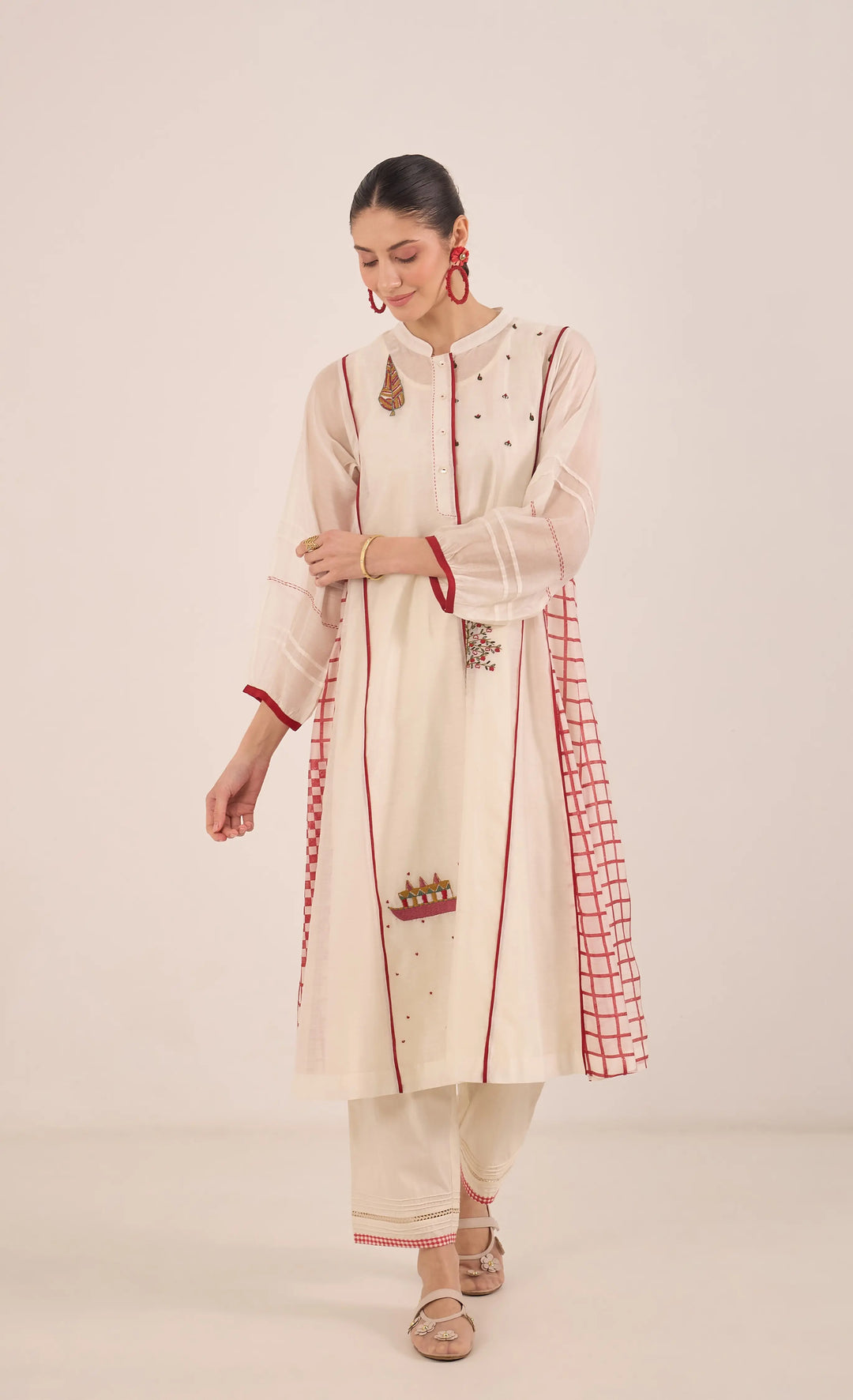 Firdaus: Chanderi Side Check Kali Embroidered Kurta Set Ivory And Red