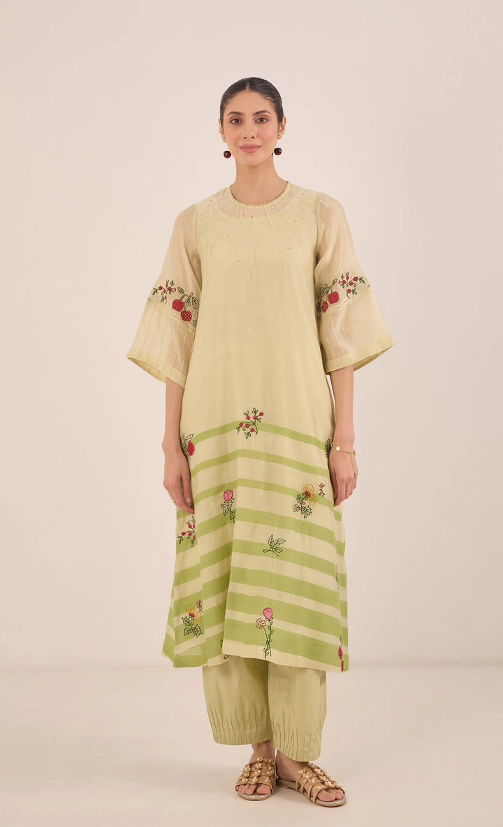 Chinar: Chanderi Floral Embroidery With Stripes Kurta Set - Green