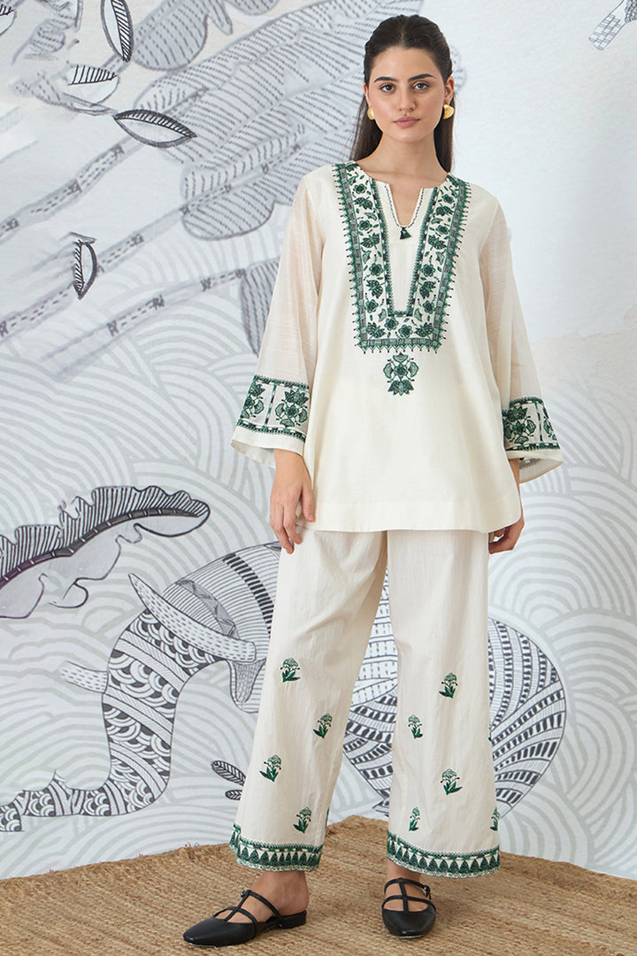 Green Yoke Embroidery Short Tunic With Pants