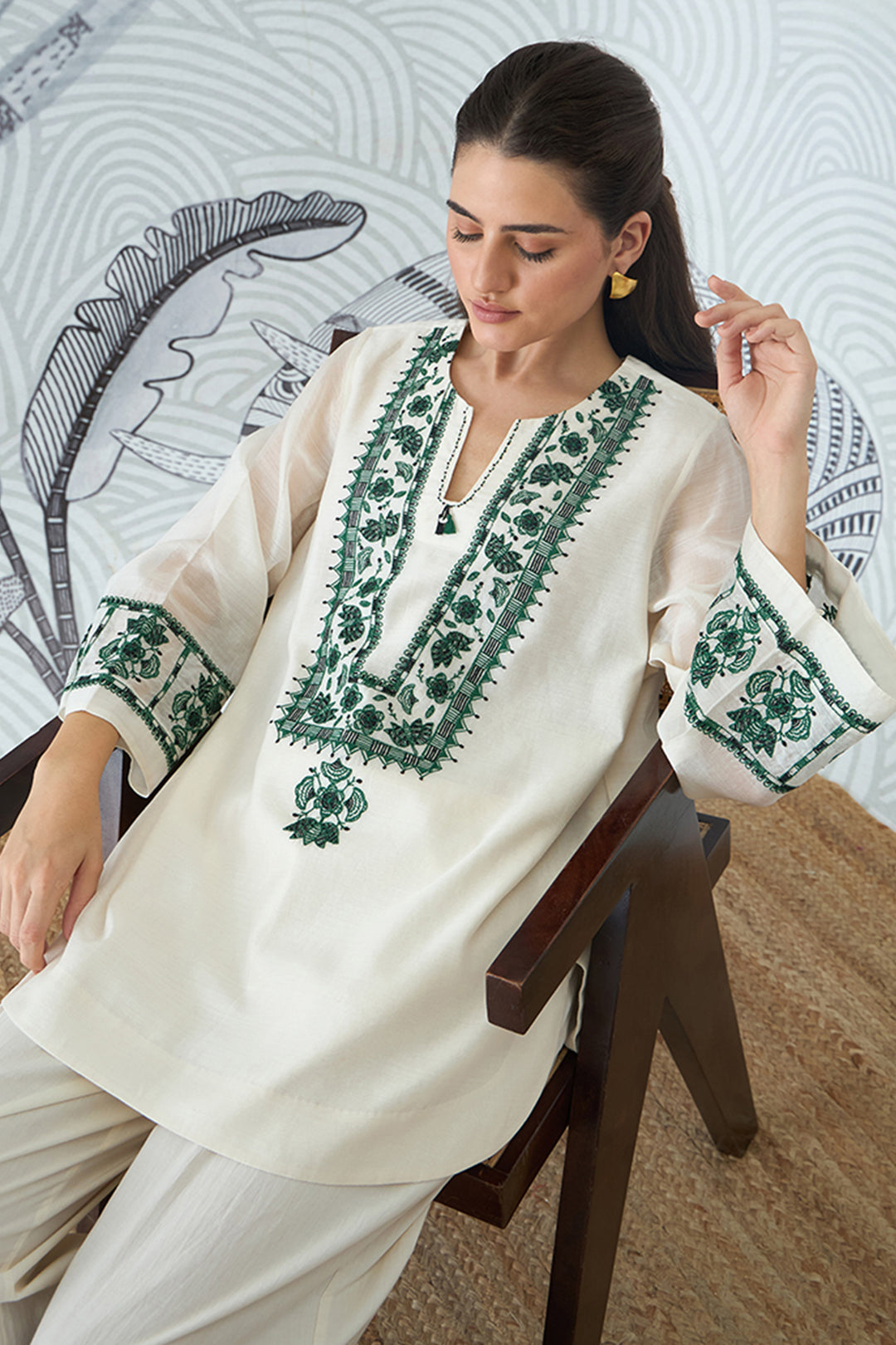 Green Yoke Embroidery Short Tunic With Pants