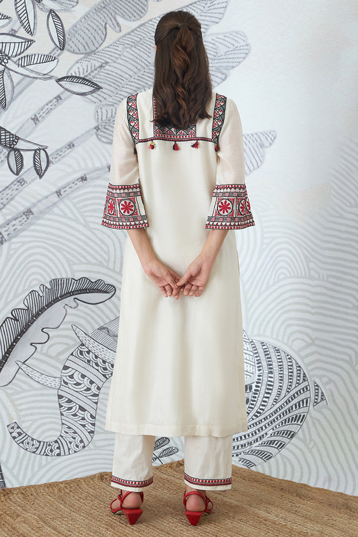 Ivory Embroidery Kurta Set