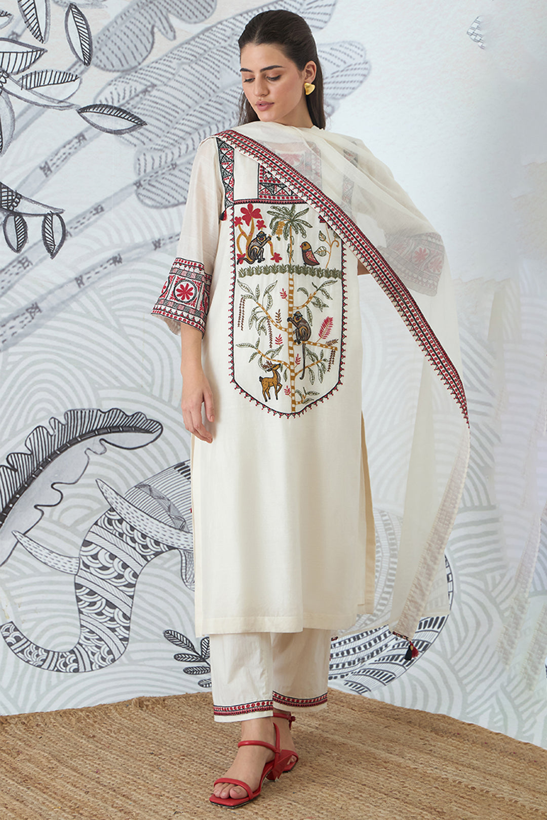 Ivory Embroidery Kurta Set