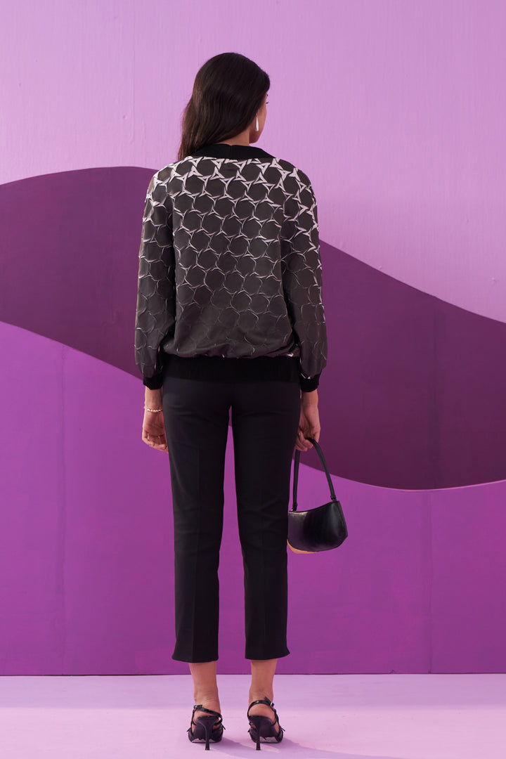 BLACK ANGNA TOP