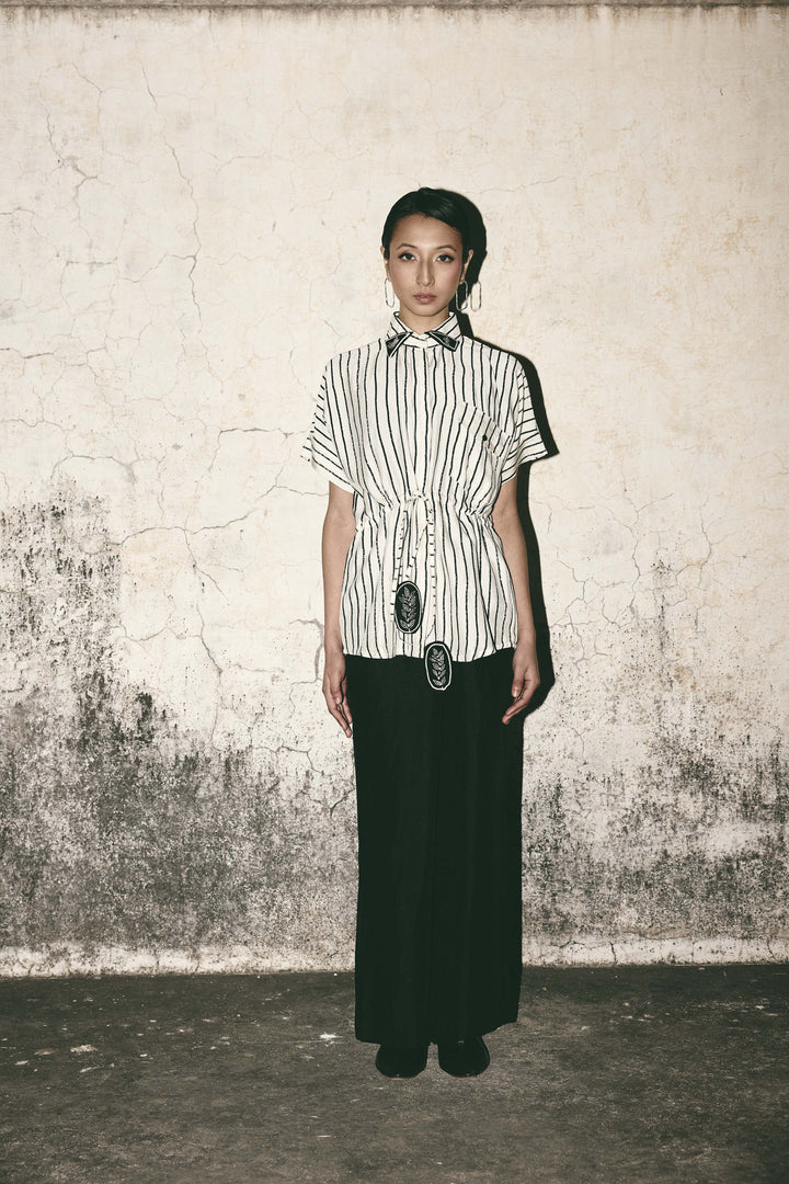 Stripe tie up shirt