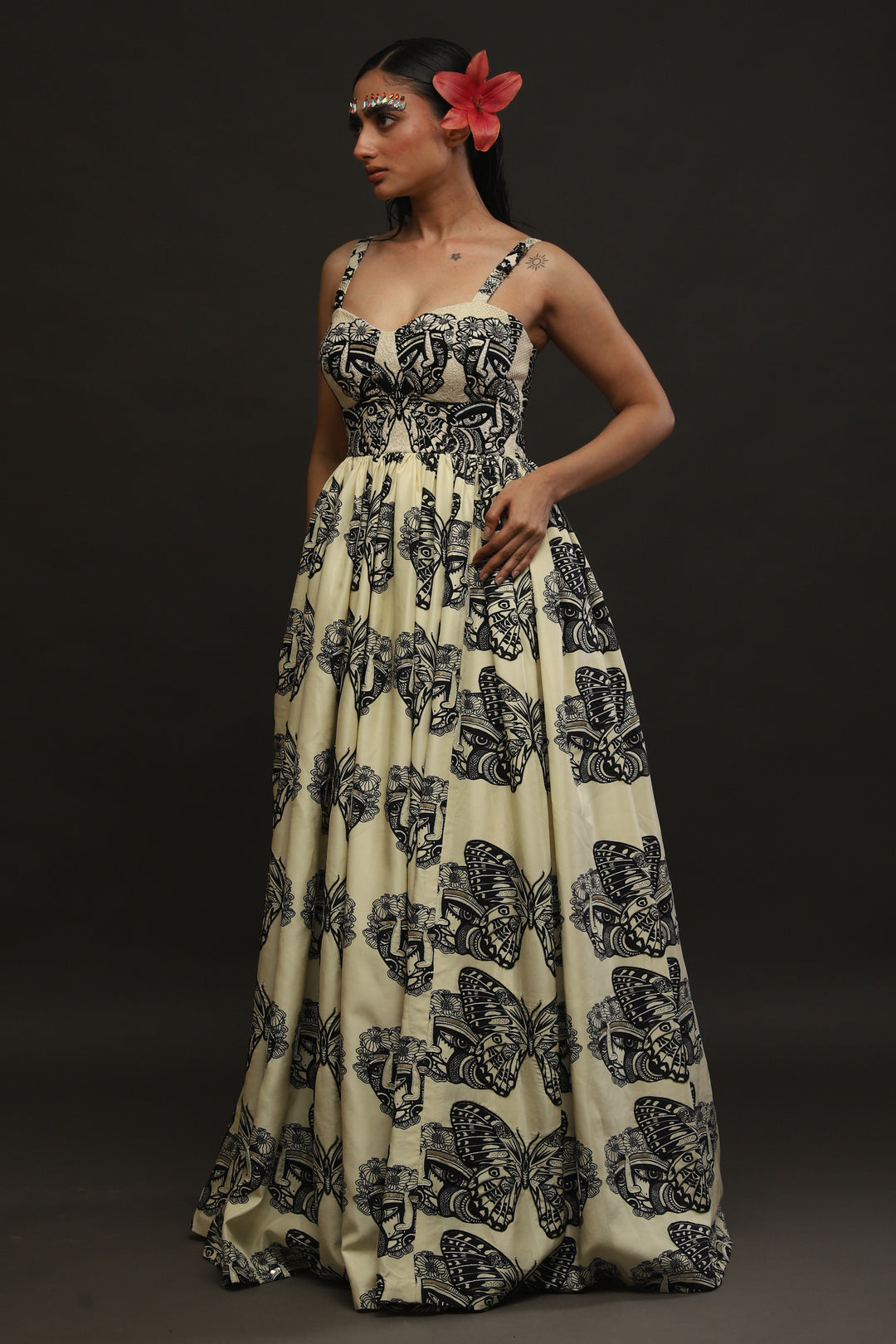 FULL LENGTH GOWN