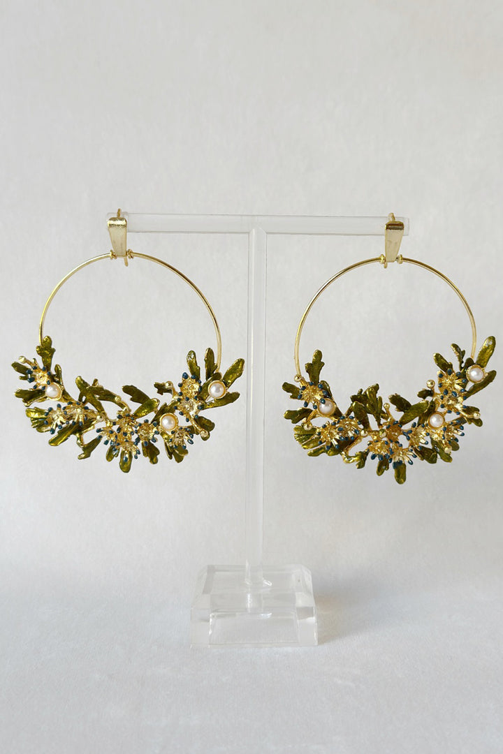 Figmenterie Blooming Crescent Chandbali