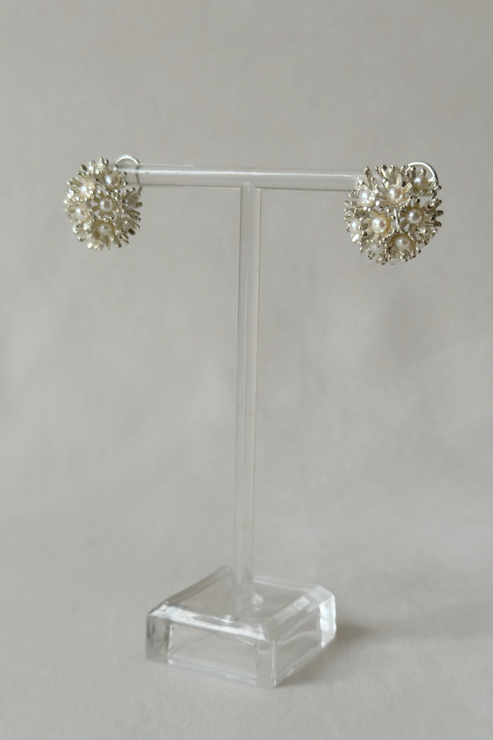 Figmenterie Sunshine mini pearl studs