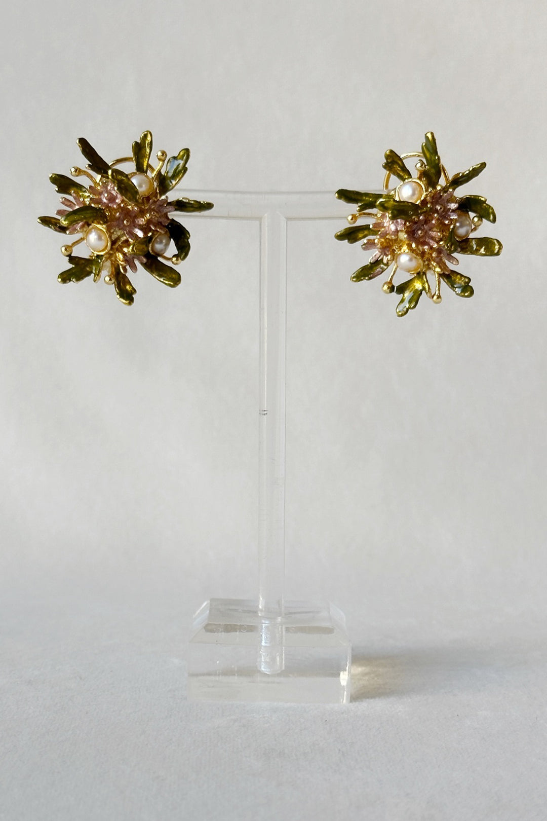 Figmenterie Wild Flower Bouquet Studs