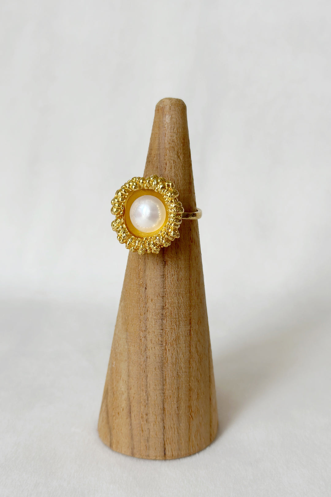 Figmenterie Reef Pearl Ring