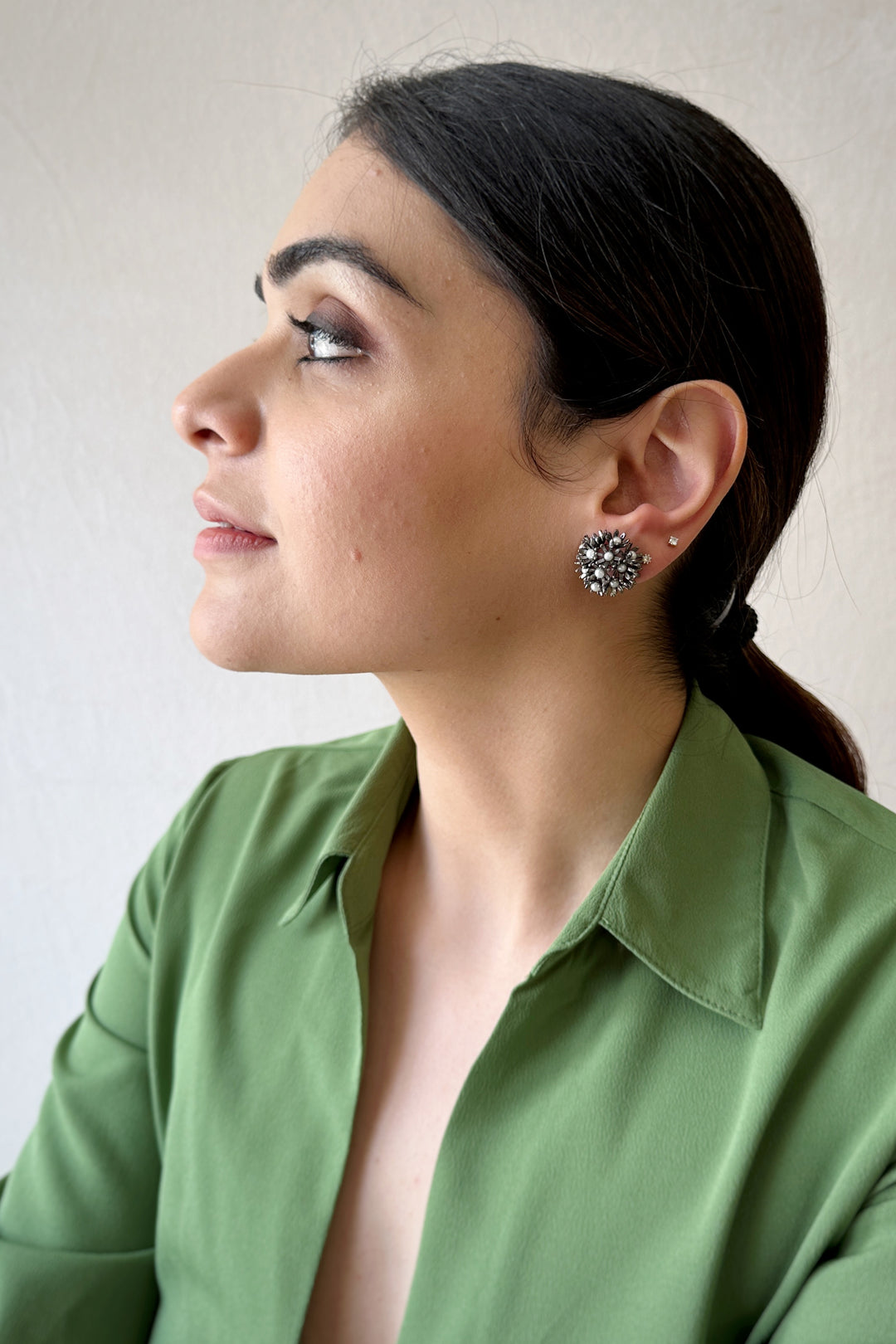 Figmenterie Sunshine mini pearl studs