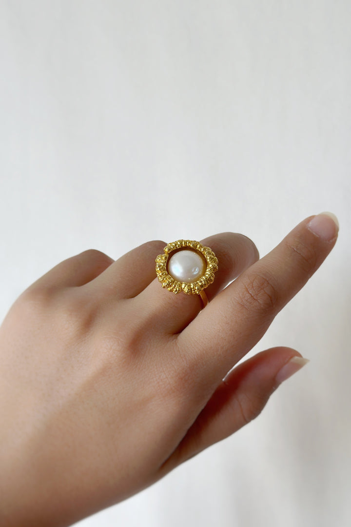 Figmenterie Reef Pearl Ring