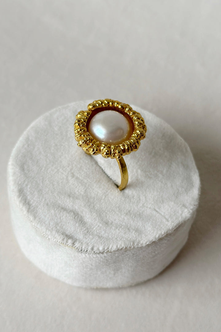 Figmenterie Reef Pearl Ring