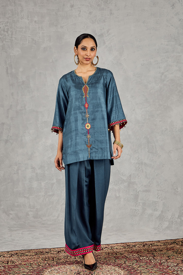 Blue Fish Patch Embroidery Short Tunic Set