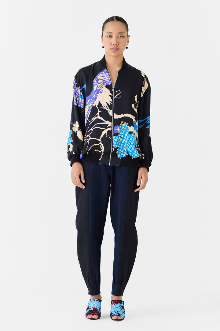 BLACK CRANE BOMBER