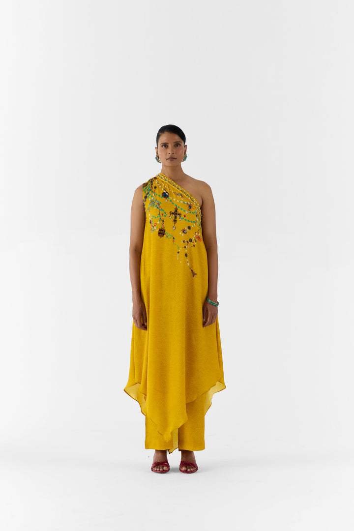 MUSTARD MAHARANI ONE SHOULDER KURTA & PANTS