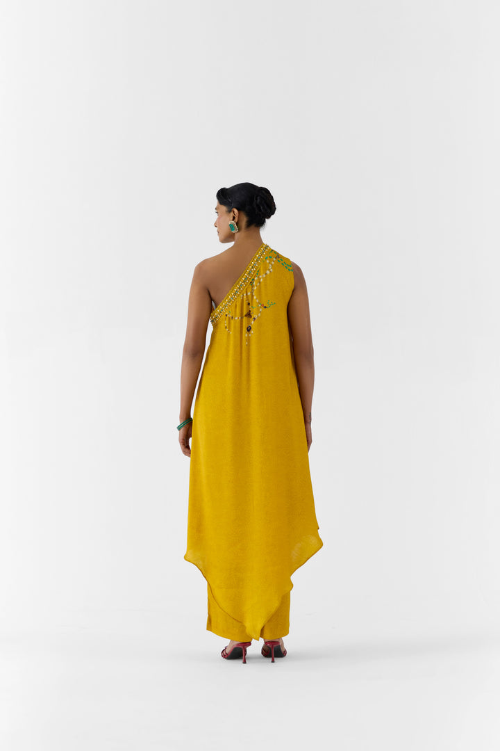 MUSTARD MAHARANI ONE SHOULDER KURTA & PANTS