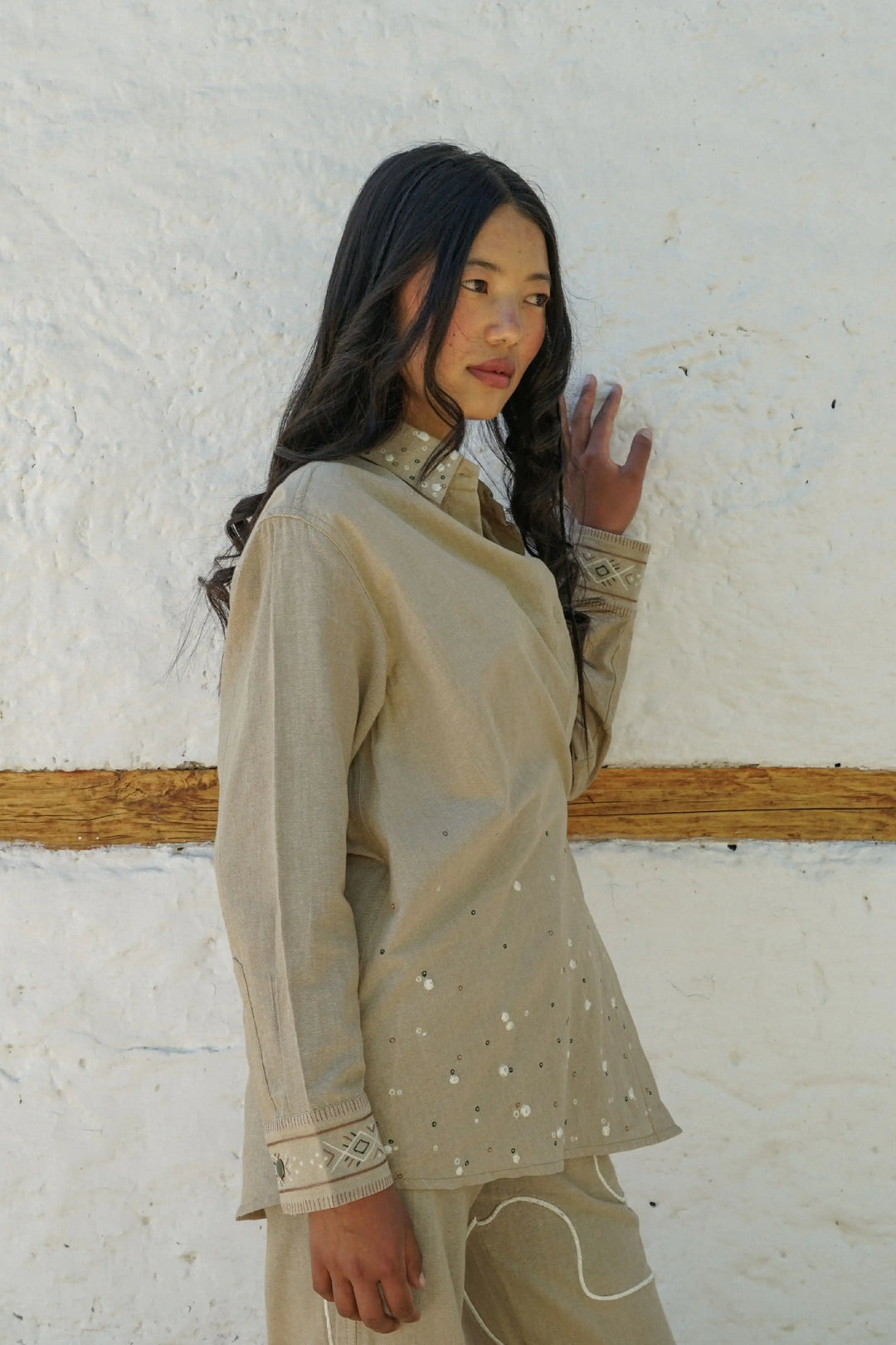 Alchi Wrap Shirt – Sand
