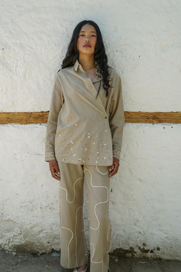Alchi Wrap Shirt – Sand