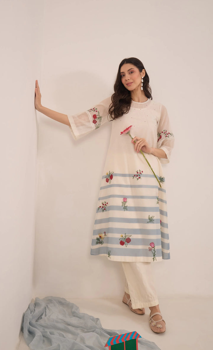 Chinar: Chanderi Floral Embroidered Stripe Kurta Set - Ivory