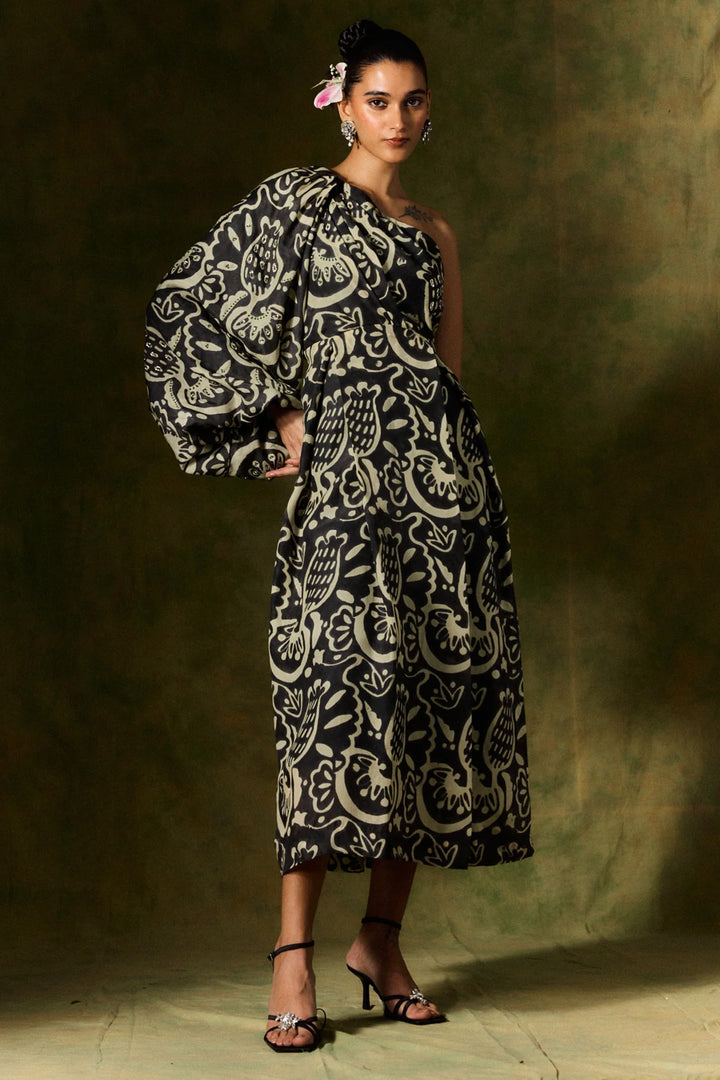NIDA SILK ONE SHOULDER