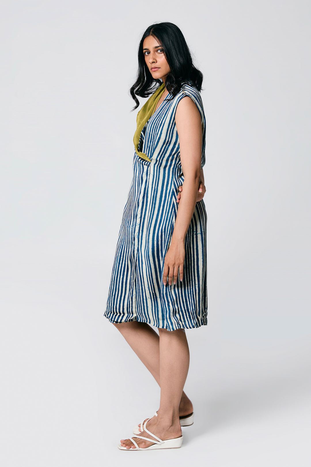 NECK FLAP DRESS
