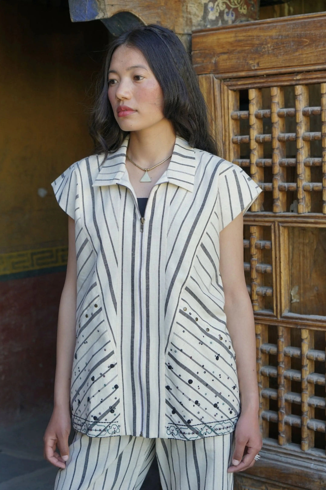 Nubra Zip Vest – Stripe