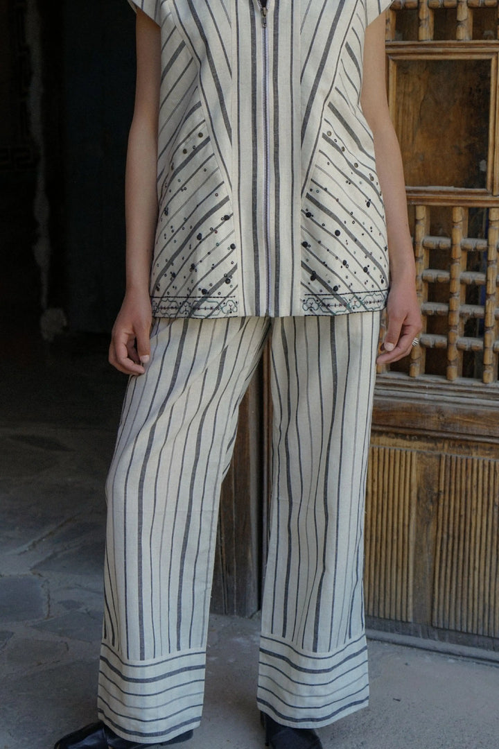 Nubra Zip Vest – Stripe