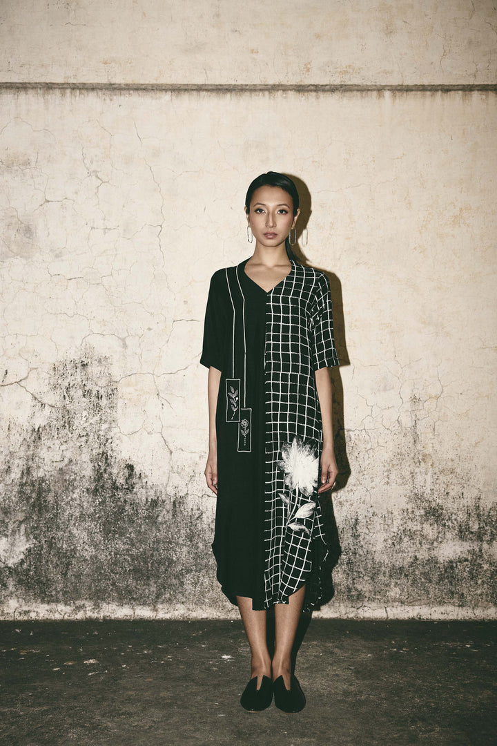 Grid bloom kaftan
