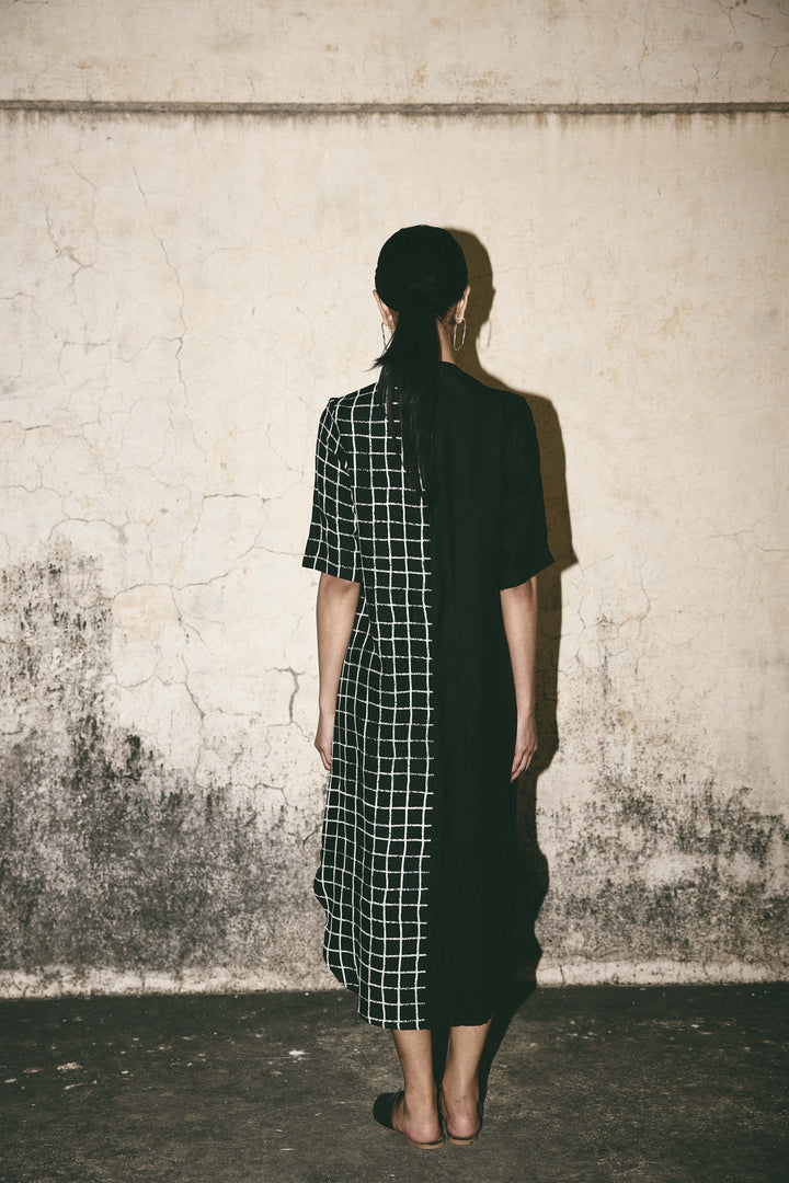 Grid bloom kaftan