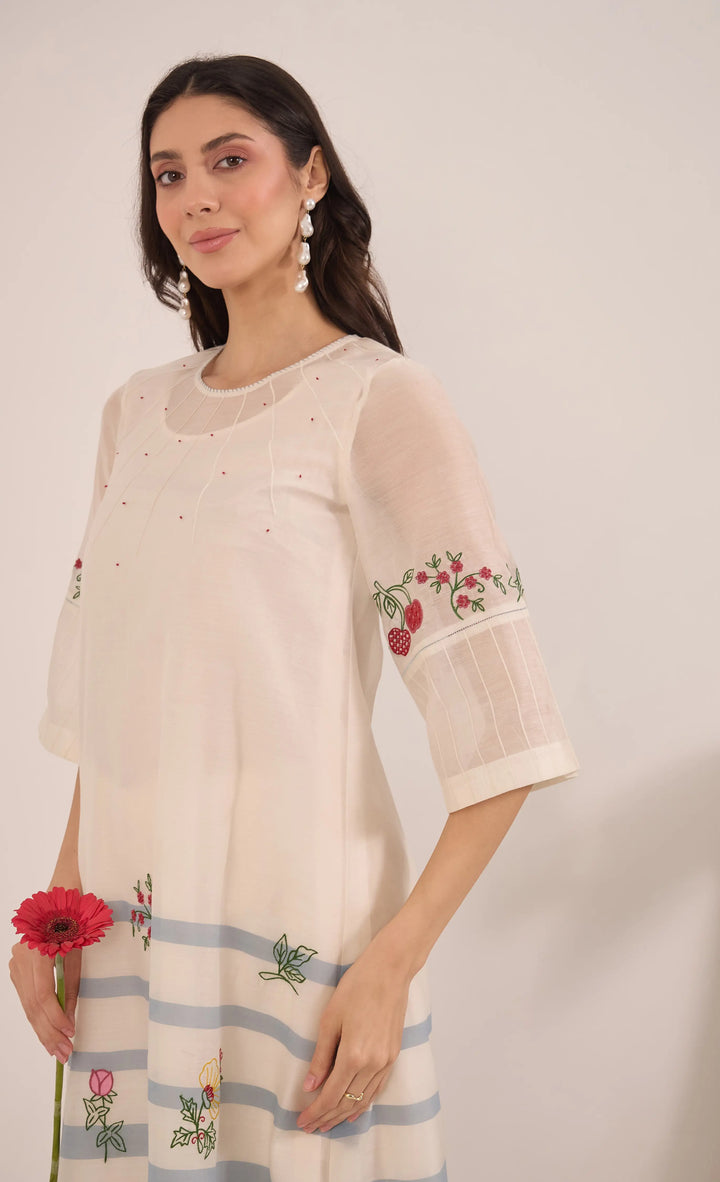 Chinar: Chanderi Floral Embroidered Stripe Kurta Set - Ivory