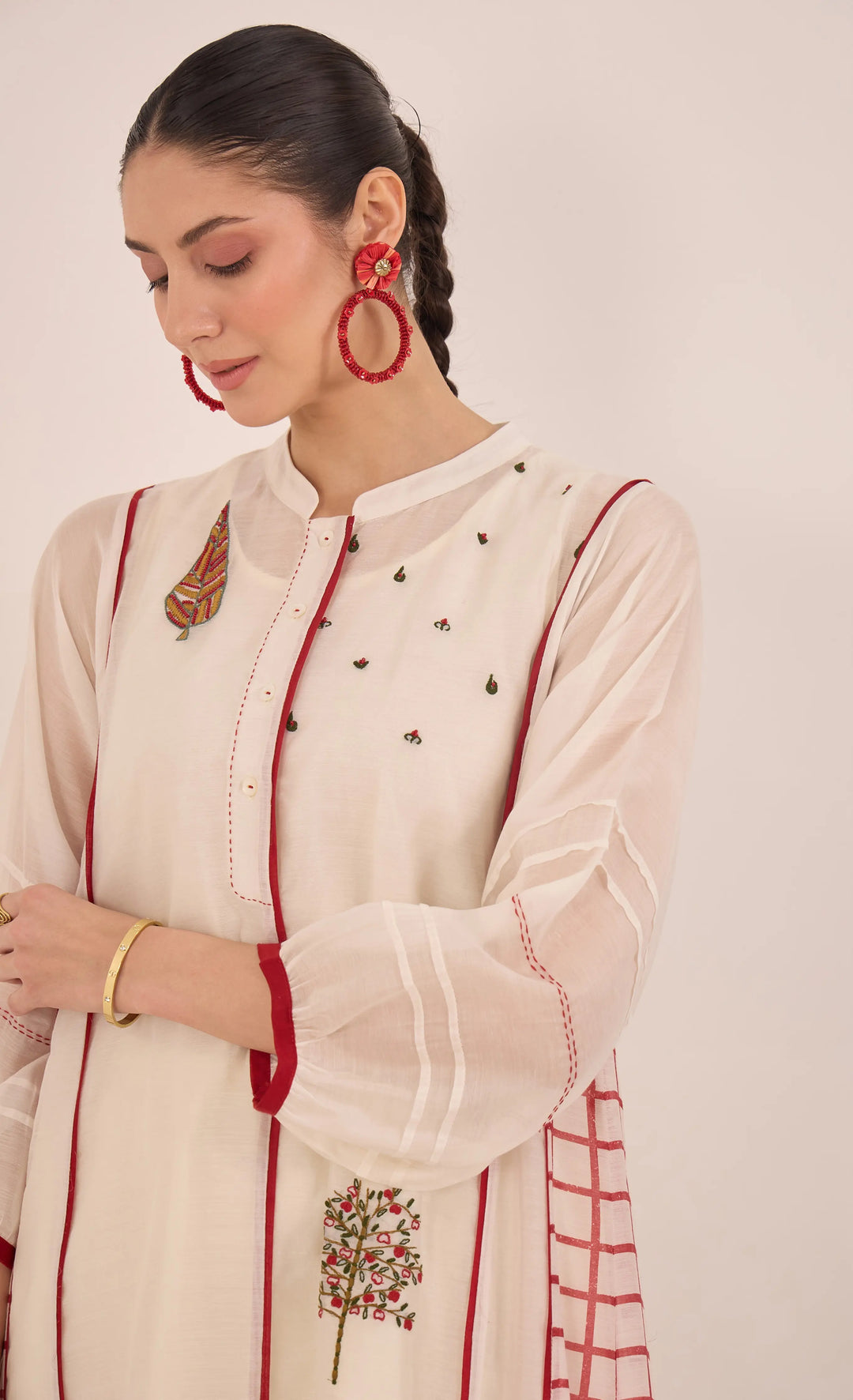 Firdaus: Chanderi Side Check Kali Embroidered Kurta Set Ivory And Red