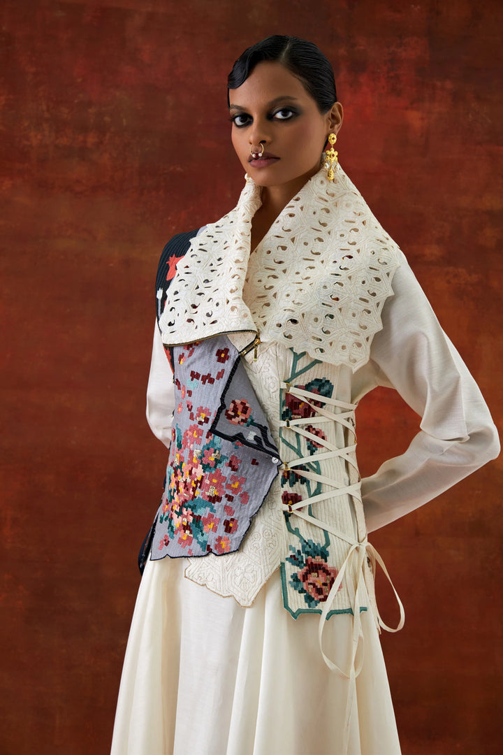 Draped Collar Side Tie Up Jacket With V Neck Draped Kurta And Pants