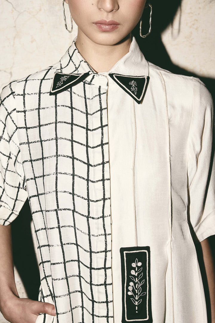 Grid pleat dress