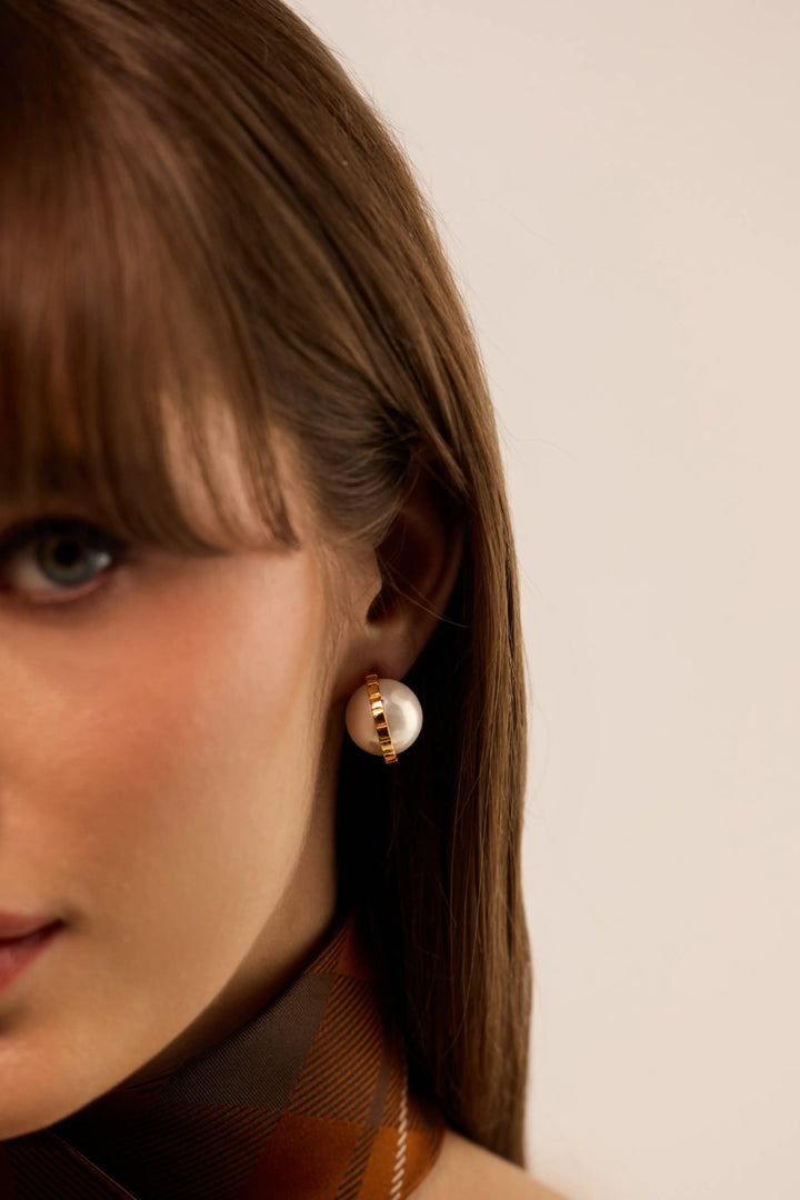 Maxi Empire Studs