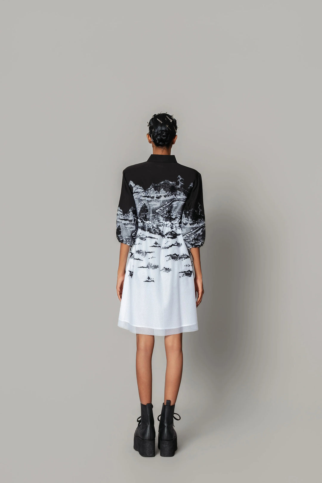 B&W hokusai embroidered Short Dress