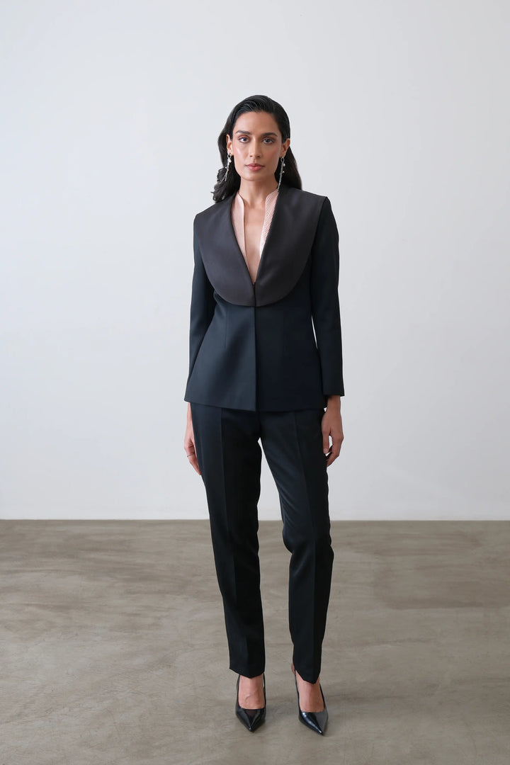 Black Tailored Satin Collar Blazer