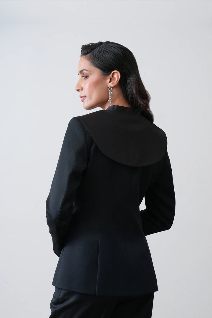 Black Tailored Satin Collar Blazer