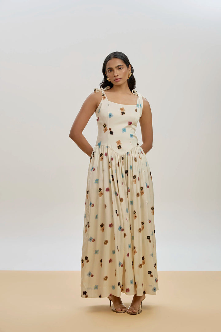 Amira Dress Flo