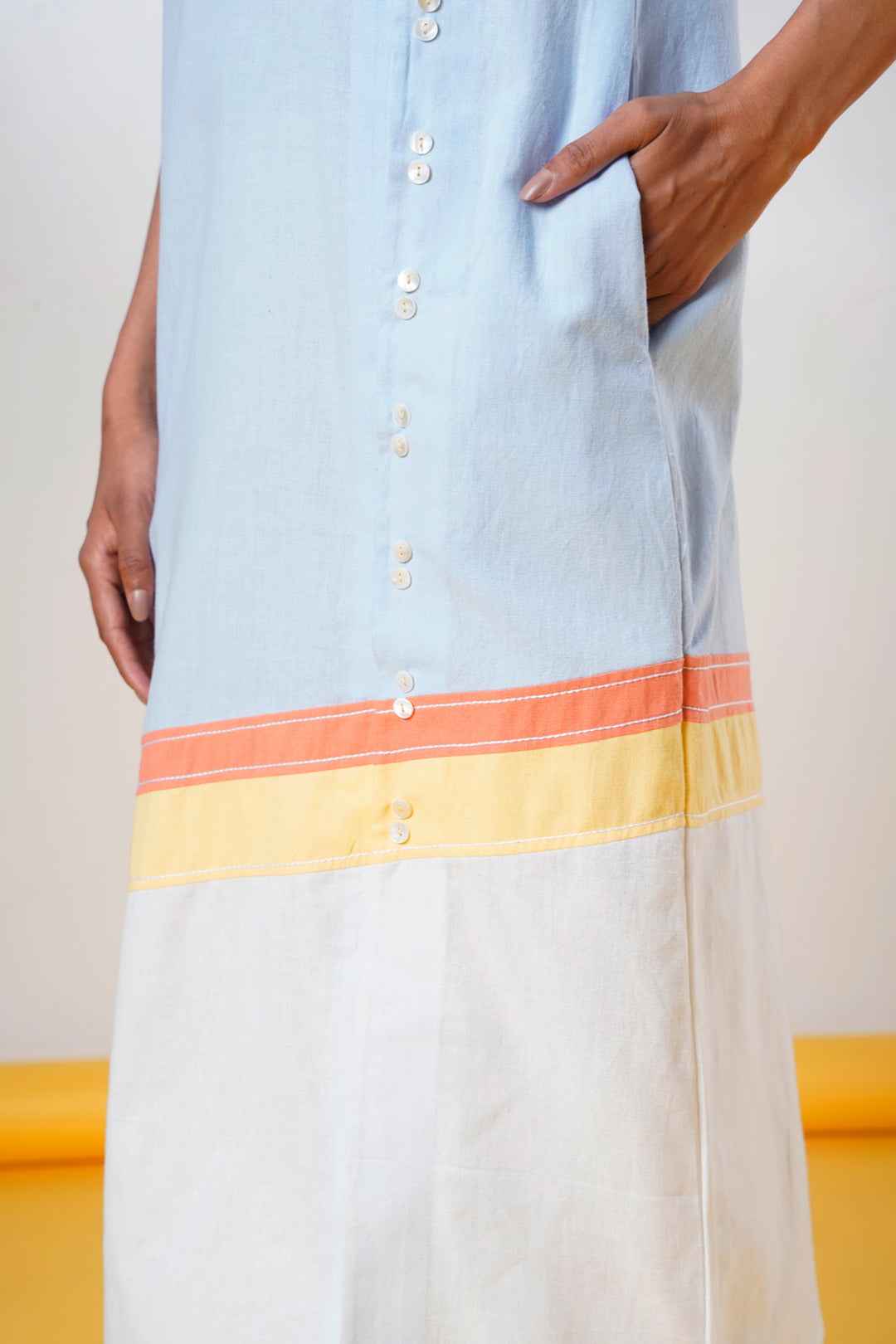 Fiji-ni-horizon-glow-midi-dress