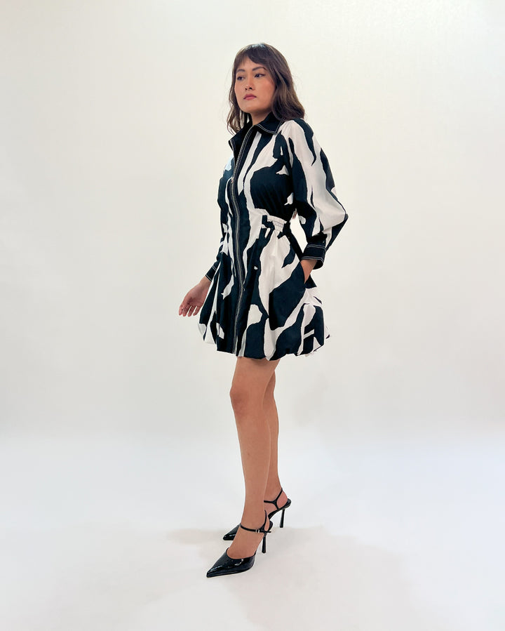 Stream cup zip dress